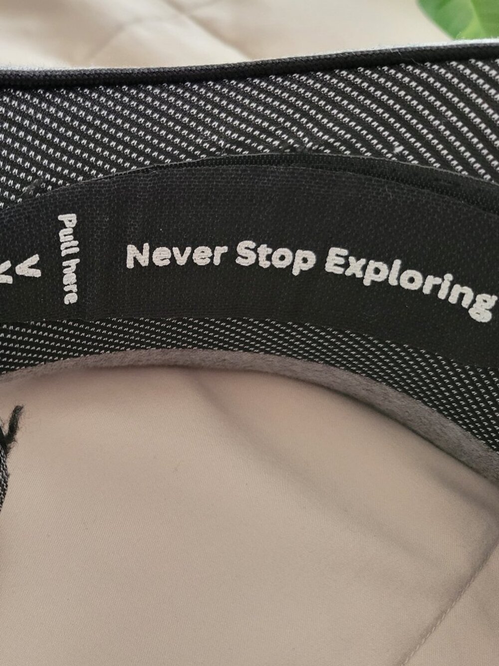 Wander  travel pillow. GREAT USED CONDITION. FIRM PRICE - Picture 3 of 7